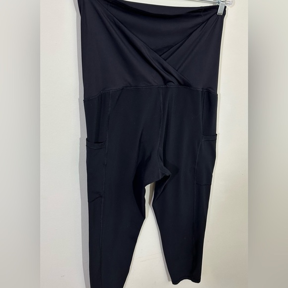 Isabel sz XXL maternity athleisure pant in black Cross over front Hardly worn - Picture 1 of 14
